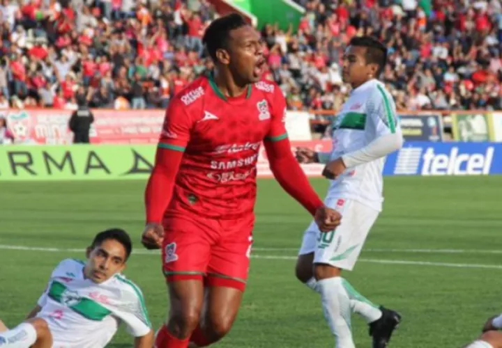 Roberto Nurse es una leyenda en los Mineros de Zacatecas, al ser el  líder de goles en el club.