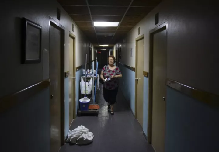 Carmen Acosta, jubilada de 69 años, lleva tiempo refugiada en un hotel.