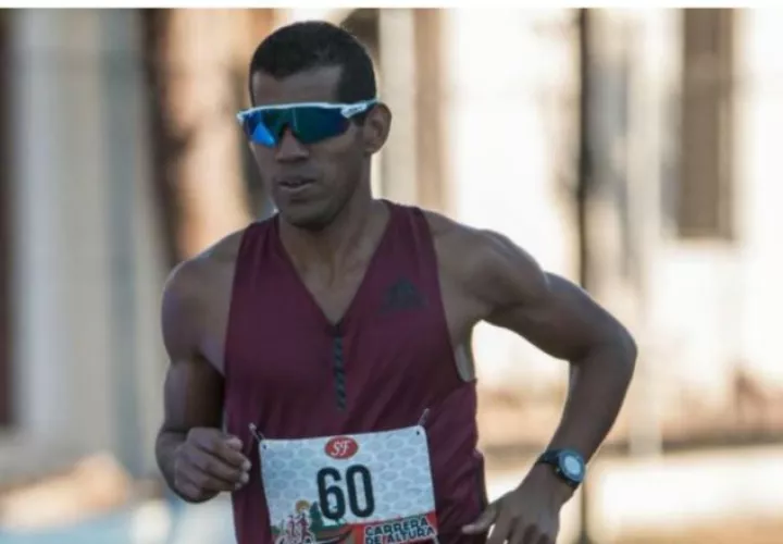 Impuso récord en la Carrera de Altura Jay Álvarez