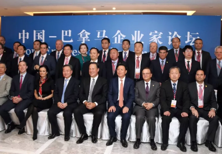 El presidente Varela viajó a China, junto a un grupo importante de empresarios, y exhortó a empresarios chinos a invertir en el país. /Foto Cortesía