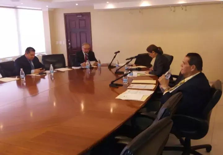 La Comisión de Credenciales  se reunirá el próximo martes a las 2:00 p.m. para analizar las denuncias que allí reposan. /Foto Luis Ávila