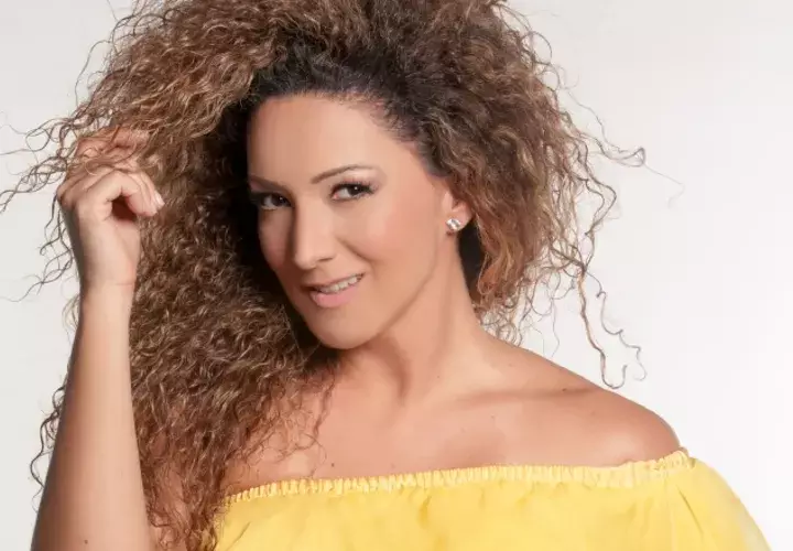 La istmeña escribe canciones desde los 9 años.