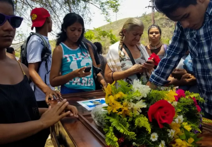 Funeral de los 68 detenidos. EFE