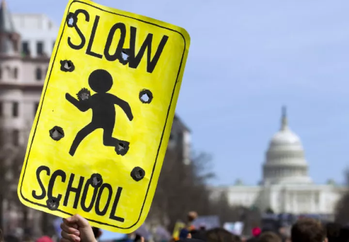 En Washington al igual que en otros estados exigieron seguridad y control de armas. FOTO/AP