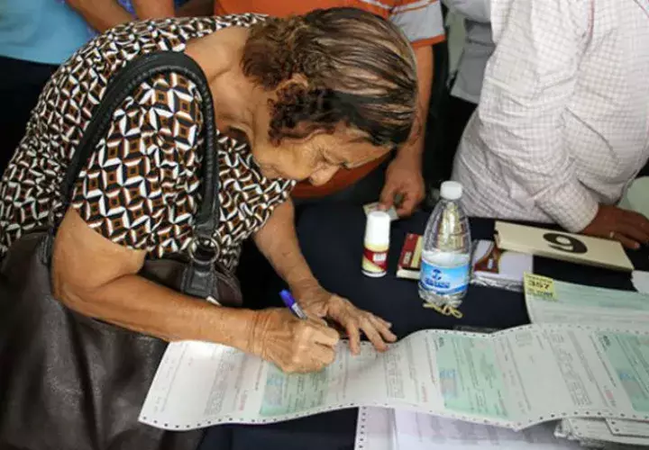 Esposos o hijos tendrán derecho a reclamar Cepadem de familiar fallecido. 
