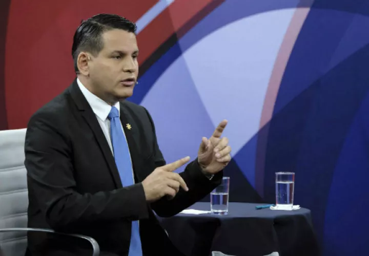 Candidato presidencial del evangélico Partido Restauración Nacional, Fabricio Alvarado. FOTO/EFE