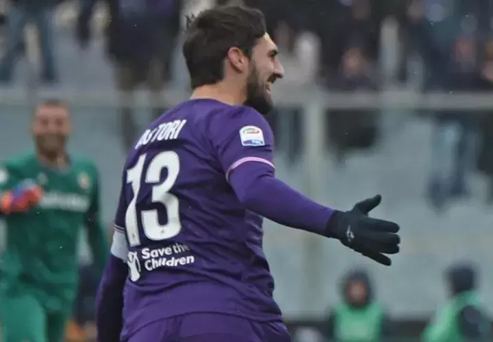Astori también vistió la camiseta de la Roma.