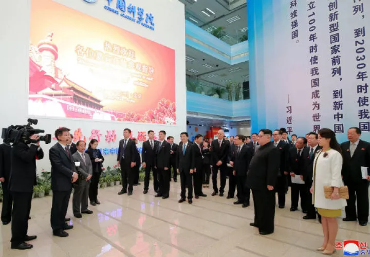 Kim Jong-un se reunió con el presidente chino Xi Jinping. FOTO/AP