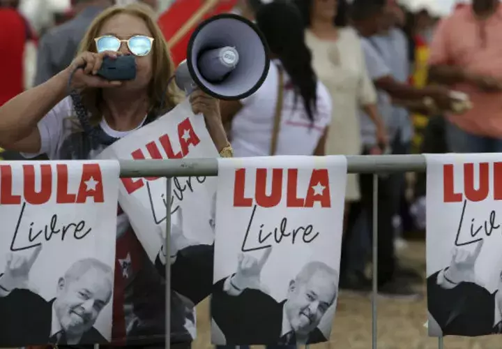 Partidarios de Lula exigen su libertad. Foto: EFE.