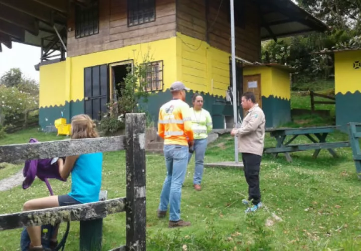 Se ha dotado de telefonía con tecnología satelital a 20 lugares 