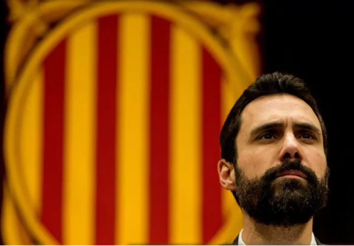 El presidente del Parlament, Roger Torrent, durante el pleno en el Parlament. Foto: EFE