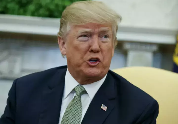 El presidente Donald Trump, continúa su lucha interna con el FBI y otras entidades. FOTO/AP