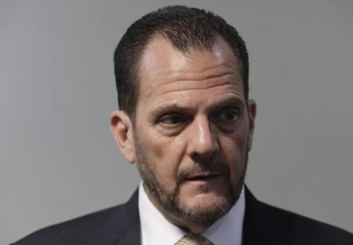 Cuestionan que Humbert esté asumiendo una posición favorable al Ejecutivo en la disputa que hay por el control de la Asamblea. Archivo  
