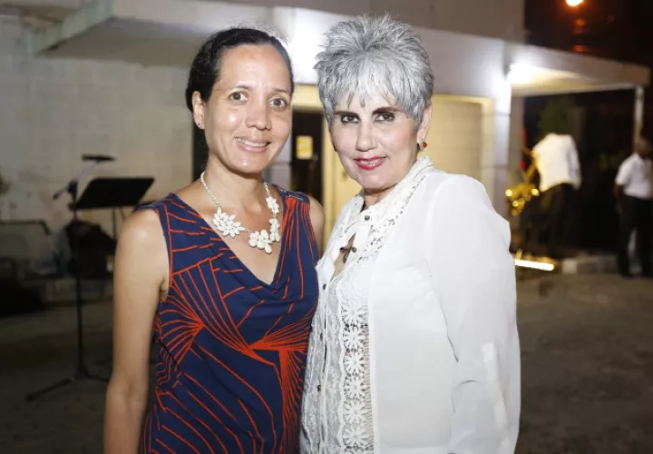 5.  Lourdes García y Maritza Carvajal.