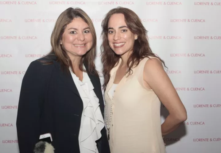 6.  Olguita Carles y Caterina Seanz.