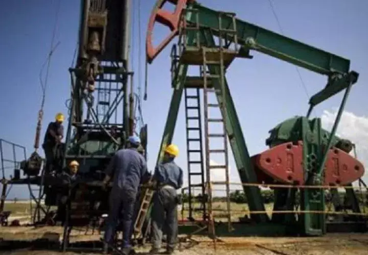 Trabajadores avanzan en obra. Tomada de Internet