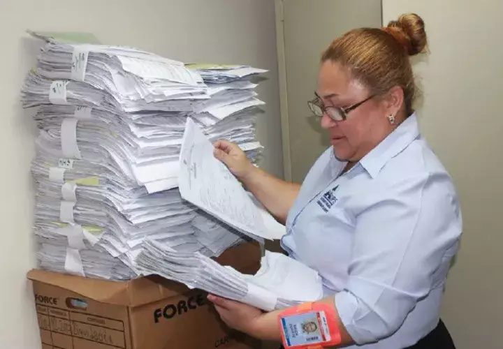 Reducirán el volumen de papel y ahorrarán recursos económicos