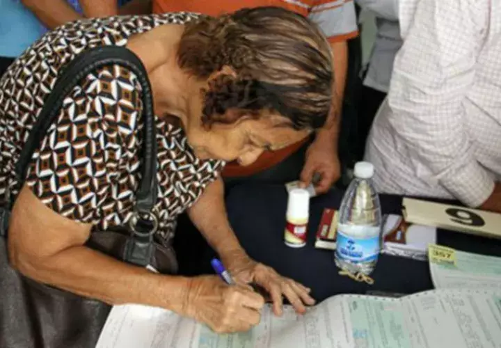 Más de 300 mil Cepadem quedan por entregar. Archivo