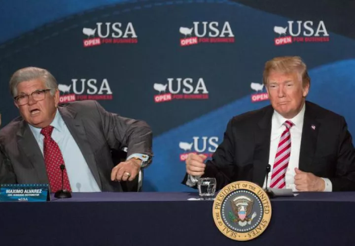 El presidente Donald Trump, analiza detenidamente las nuevas medidas a seguir. EFE