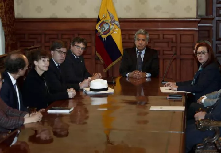 El presidente de Ecuador, Lenín Moreno se reunió  con varios embajadores. EFE