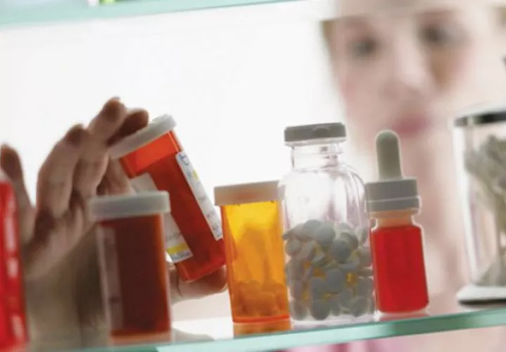 Los antibióticos son medicamentos utilizados para prevenir y tratar las infecciones bacterianas. EFE