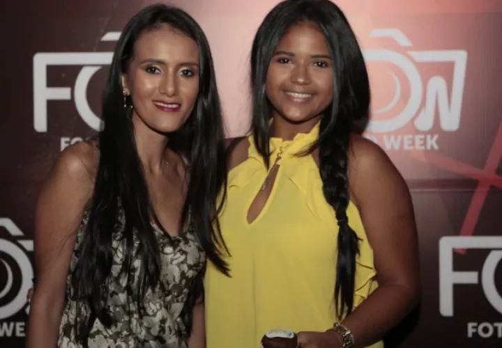5.   Alexandra Cuéllar y Zuleth García. 