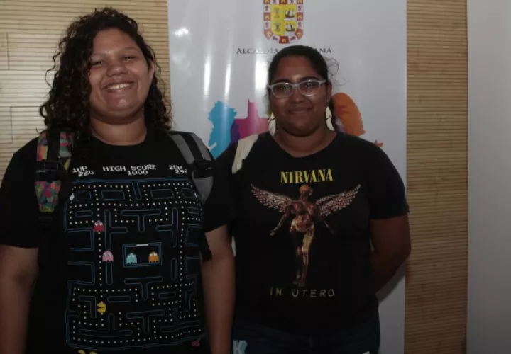 5.  Liliana Torres y Madelaine Montero. 