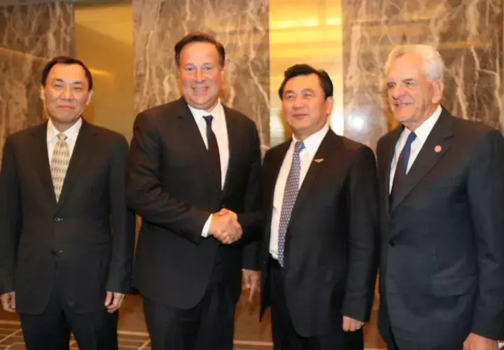 El establecimiento de oficinas regionales de empresas Chinas en Panamá