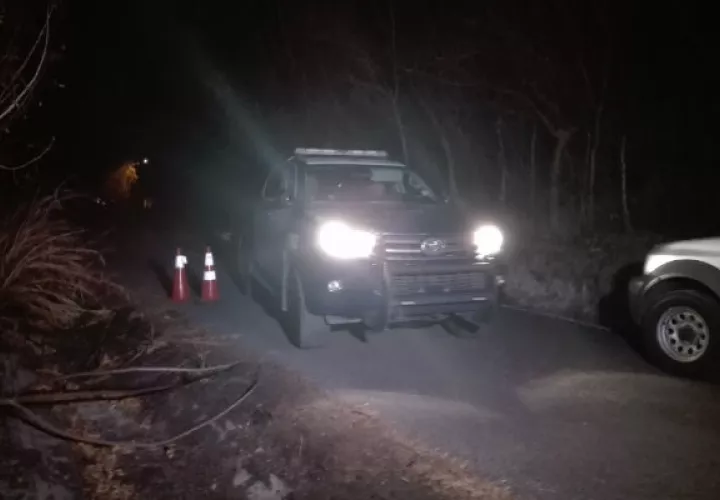 Los cuerpos de una pareja con heridas de bala en la cabeza, fueron encontrados en Playa Grande.