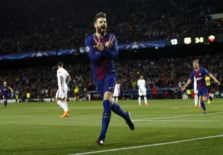 Gerard Piqué anotó el tercer tanto del Barcelona. Foto AP