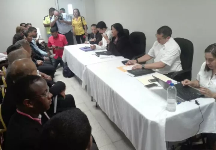 Mesa de Educación, realizada en Colón. 