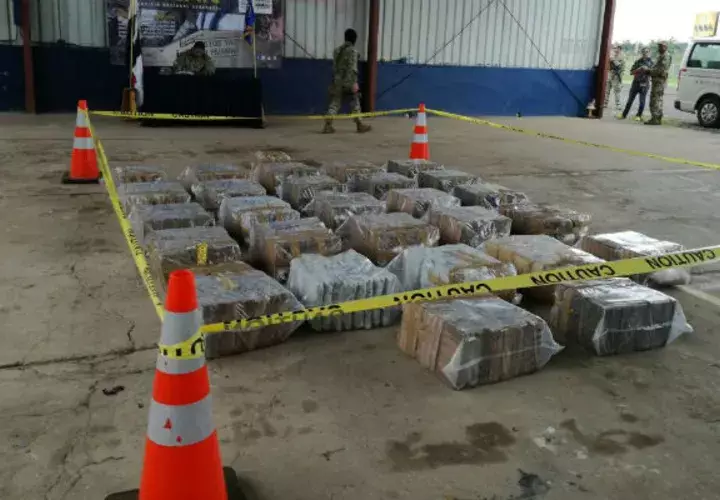 Droga, por las costas de la región veragüense. 
