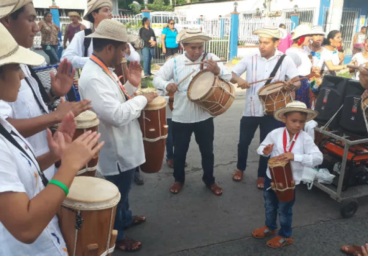 Demostraron sus destrezas y alegorías ante un público espectador. Foto: Elena Valdez.