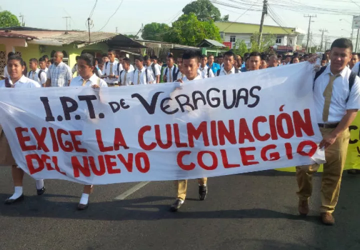 Marcharon en Veraguas. Foto: Víctor E. Rodríguez.
