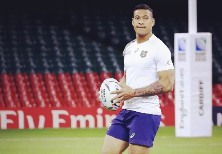 Israel Folau  durante un entrenamiento. Foto @izzyfolau