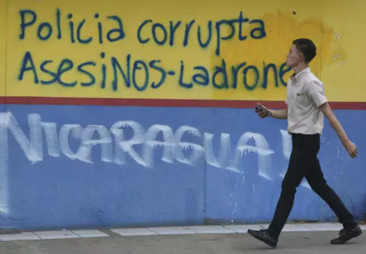 Los nicaragüenses exigen la salida del presidente Daniel Ortega. FOTO/AP