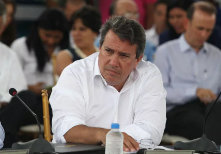 Arosemena debe hablar de los proyectos de mejoramiento de red vial de caminos de producción.