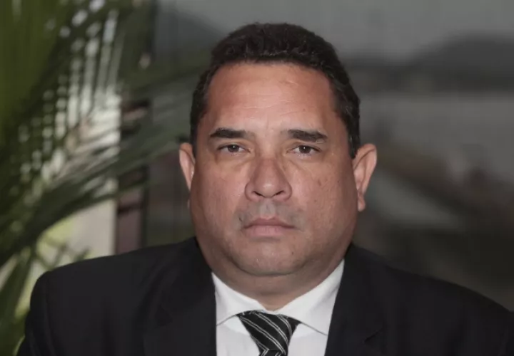Diputado Roberto Ayala.