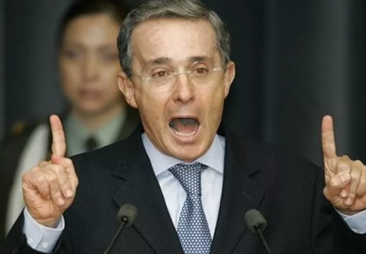 El expresidente Álvaro Uribe está en el ojo del sistema judicial.