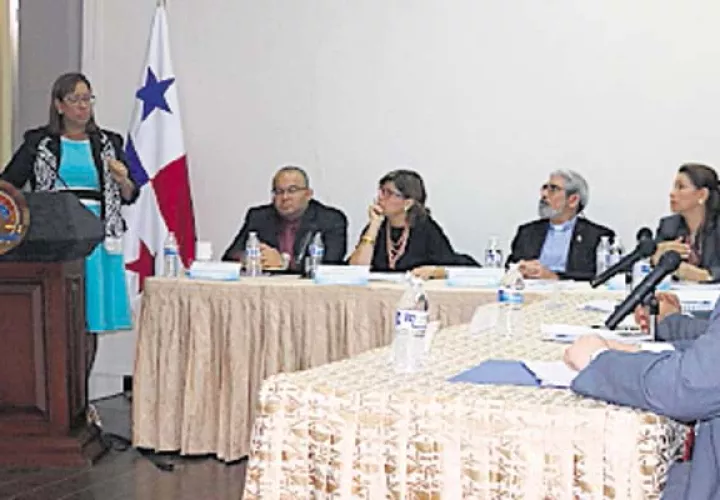 Se cumplió el tercer día de entrevistas para aspirantes a magistrados