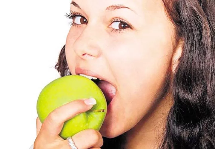 Se sugiere el consumo de 3 a 5 frutas al día.