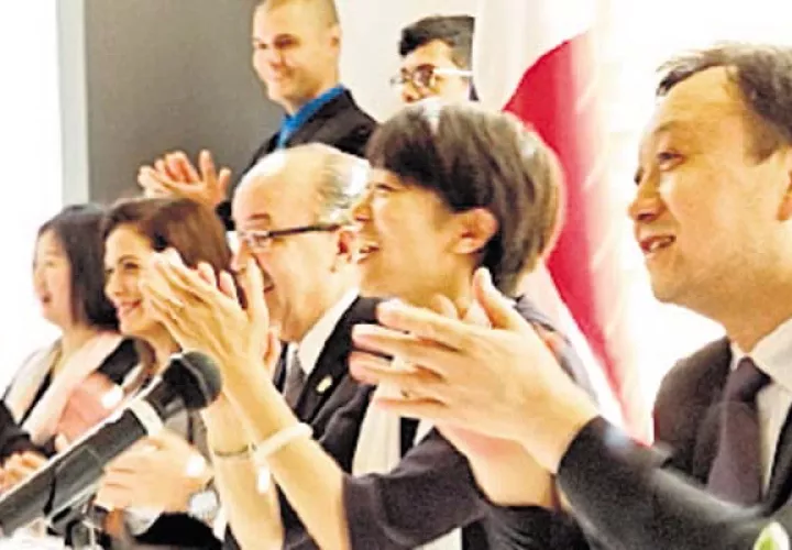   Educadores   irán a China en junio para  intercambio escolar