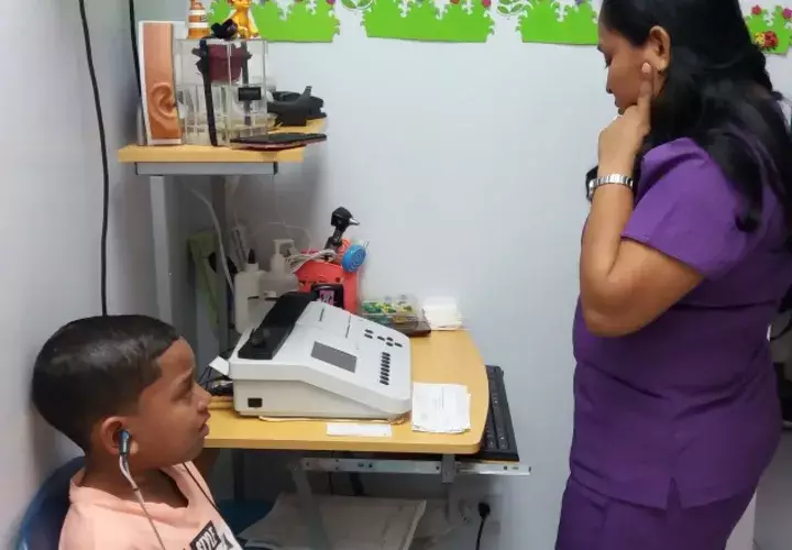 El laboratorio de Fonoaudiología del HEP cuenta con aparatos de primera tecnología para apoyar la atención a sus pacientes. /Foto Yaissel Urieta Moreno