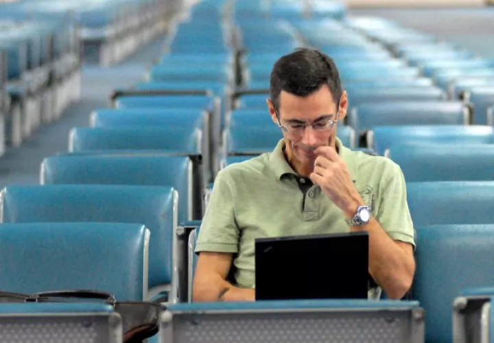 Una nueva norma sobre  internet que acaba con la neutralidad en la red. EFE