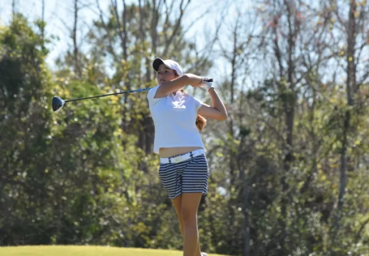 Laura Restrepo firmó en la primera ronda del torneo el par de la cancha. /Foto Cortesía