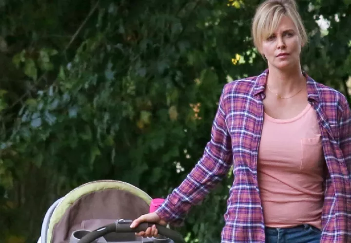 Protagonizada por Charlize Theron. 