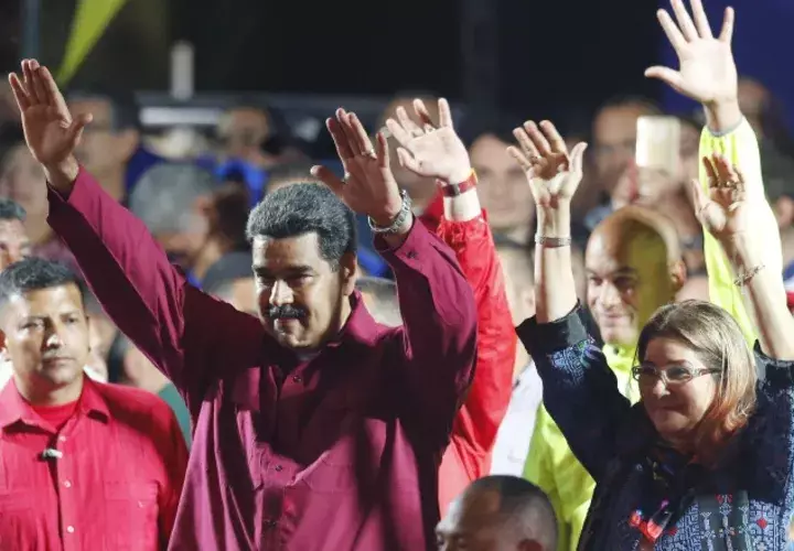 Nicolás Maduro fue reelecto como presidente para un periodo de seis años más . AP