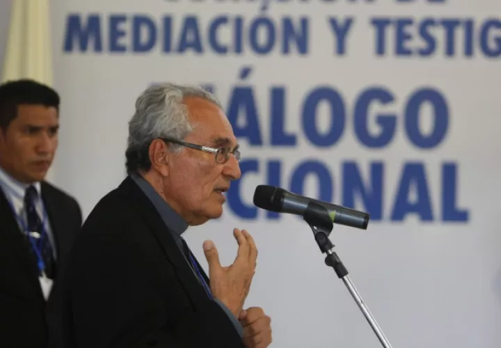 El Obispo Cesar Bosco Vivas Robelo habla en conferencia. AP