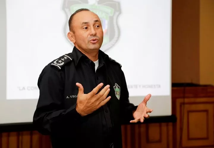 Alonso Vega Pino reemplaza a Omar Pinzón.