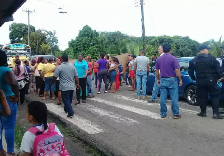 La acción, en la comunidad de Villa Alondra. Foto: Diómedes Sánchez. 